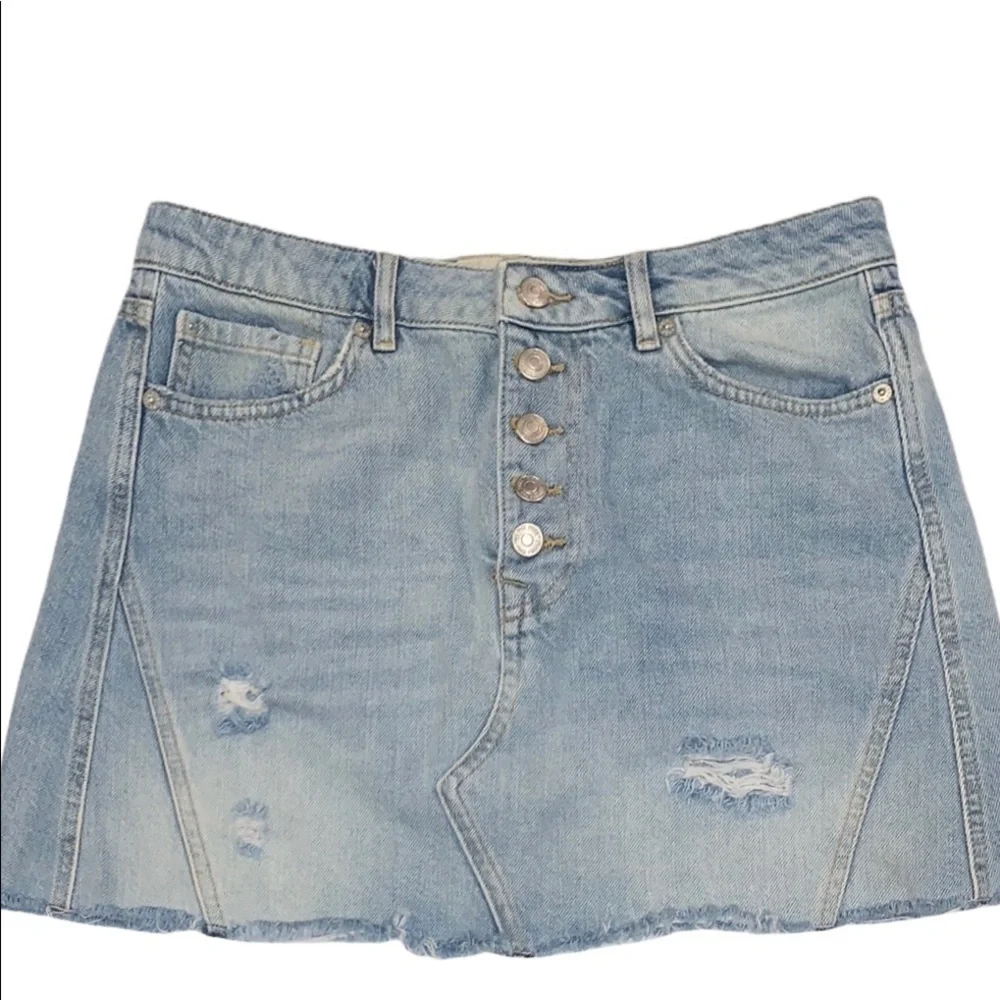 We the Free 29 blue BOHO button fly distressed fringe hem denim jean mini skirt